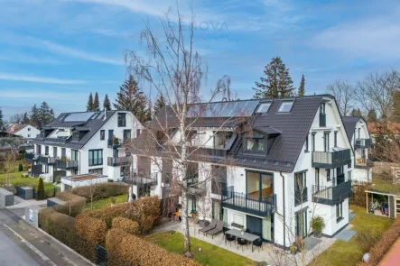 Häuseransicht - Wohnung kaufen in München / Trudering - Helle 2-Zimmer-Wohnung in sehr ruhiger Lage.