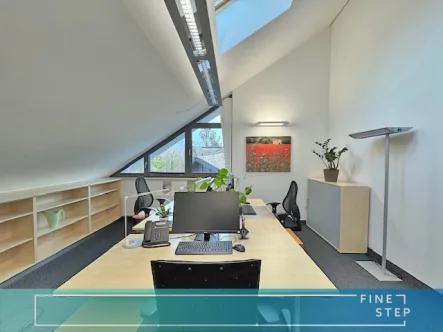 Finestep Immobilien GmbH - Büro/Praxis mieten in Pullach im Isartal - Sehr schöner Büroraum zu Vermieten in Pullach - auf Wunsch möbliert - 500,- Pauschalmiete