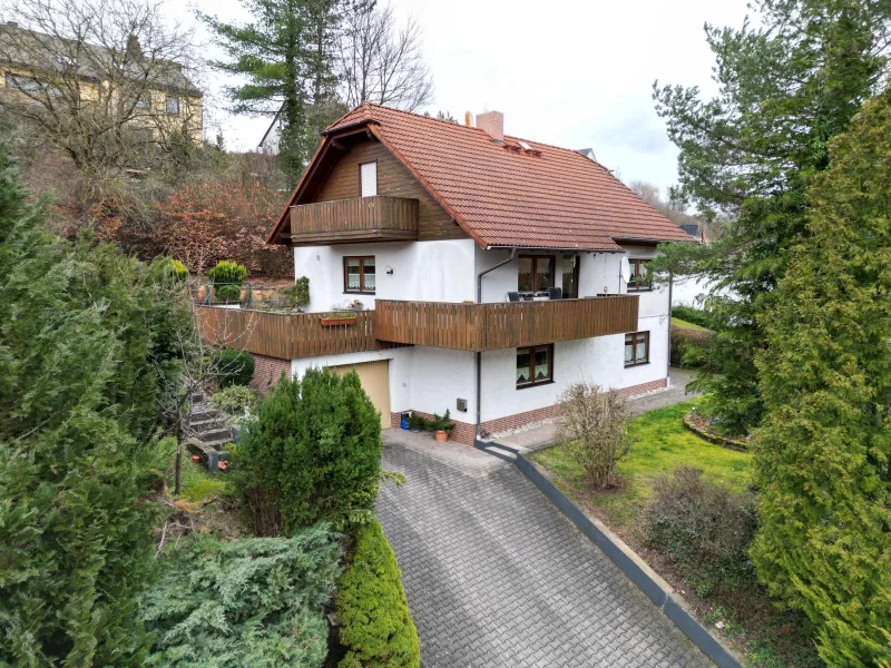Objektansicht - Haus kaufen in Weitramsdorf - Gemütliches Einfamilienhaus mit Einliegerbereich in ruhiger Wohnlage!