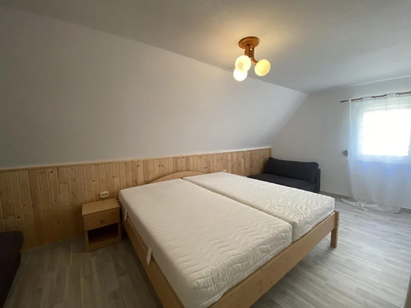 Schlafzimmer OG