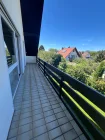 Balkon von Küche und Wohnzimmer zugänglich