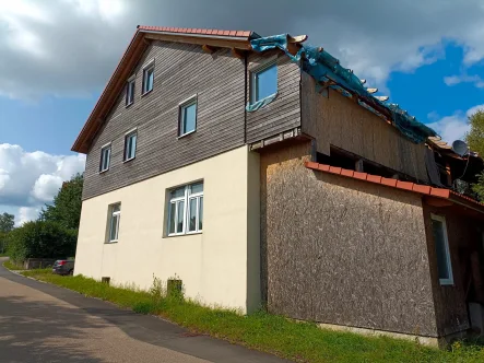 Hausansicht - Haus kaufen in Mulfingen - Großes Einfamilienhaus in Hollenbach