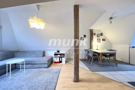Ansicht - Wohnung kaufen in Ulm - Charmante 2-Zimmer-Dachgeschosswohnung in der Oststadt