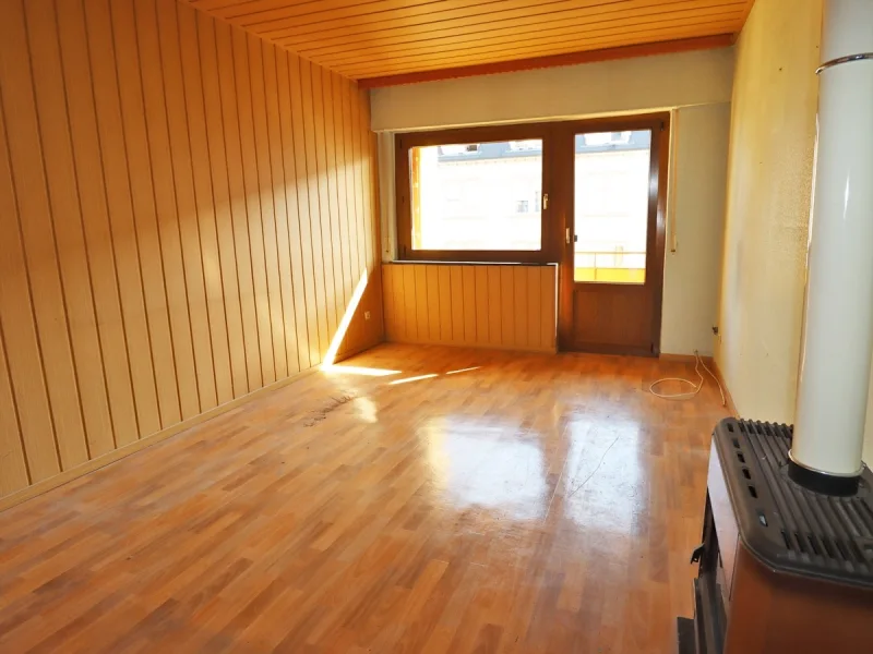 Wohnzimmer - Wohnung kaufen in Bruchsal - Große Wohnung mit Garage in Bruchsal!