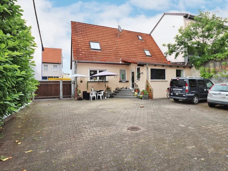 Rückseite des Hauses - Haus kaufen in Waghäusel - Einfamilienhaus in Waghäusel, OT Kirrlach!