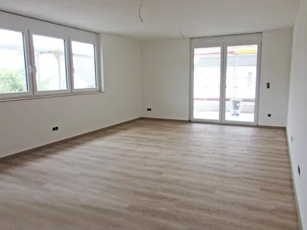 Wohnzimmer - Wohnung kaufen in Hockenheim - Neuwertige 3,5-Zimmer-Wohnung in Hockenheim!