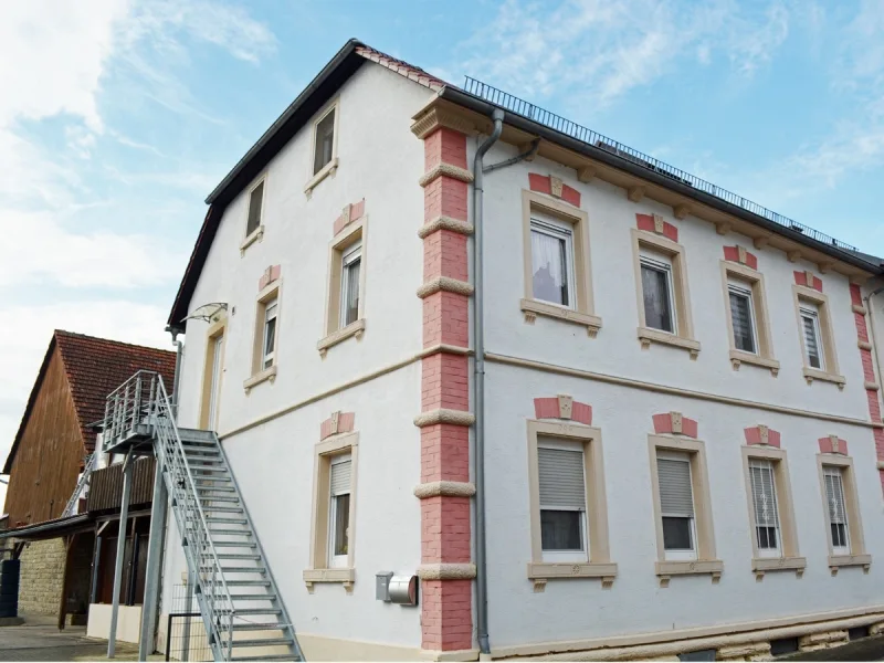 Straßenansicht - Haus kaufen in Eppingen - 2-3 Familienhaus in Eppingen-Rohrbach!