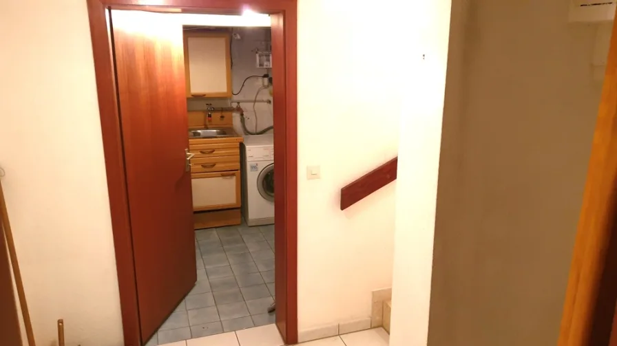 Vorratsraum und Waschküche