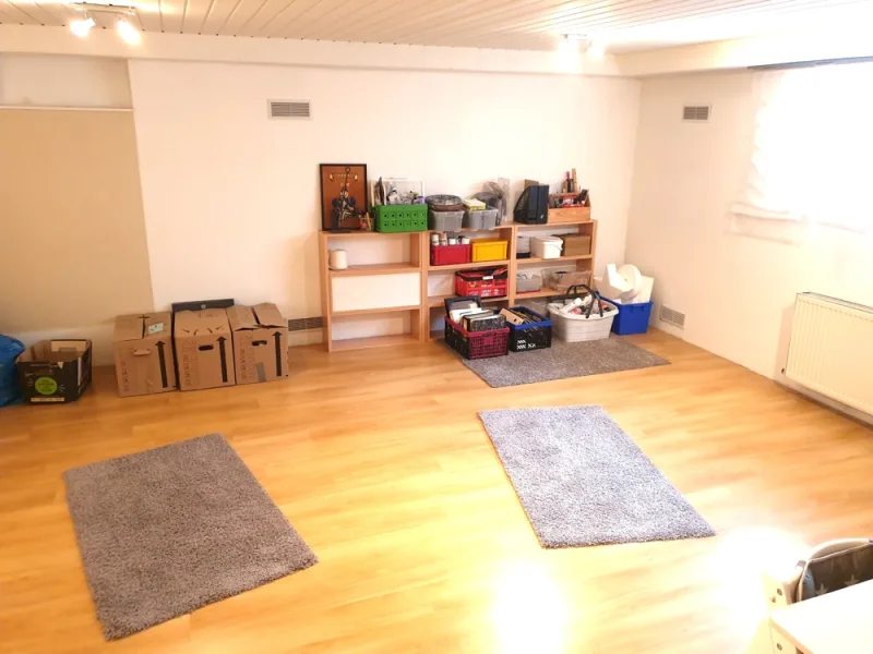 ca. 30 m² großes Zimmer