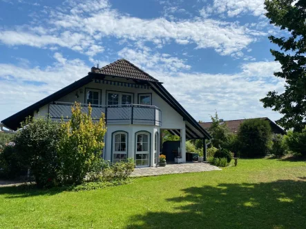  - Haus kaufen in Thalfingen - Idyllisches Grundstück mit gepflegtem Einfamilienhaus in schöner Hanglage mit Fernsicht