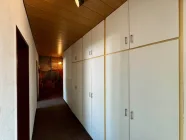 Flur mit Einbauschrank