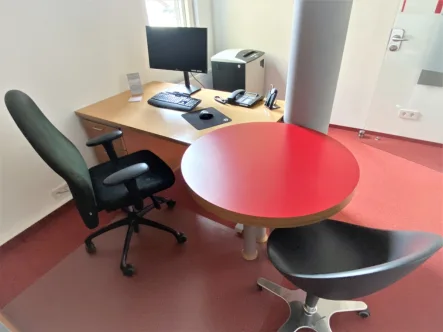 Büroraum - Büro/Praxis mieten in Weißenhorn - Plug & Play - Büroräume mit kompletter Möblierung