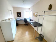 Zimmer/Büro im Erdgeschoss