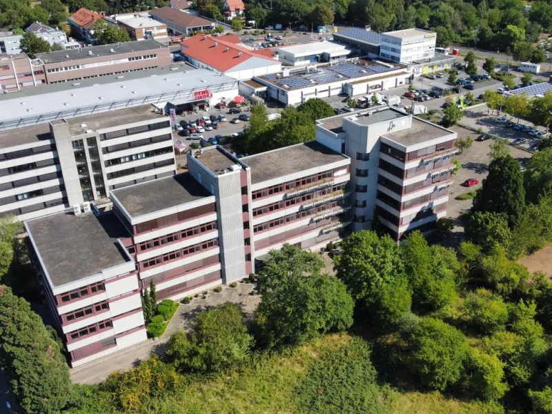 RICH Luftbild - Büro/Praxis mieten in Heidelberg - RICH - Helle, funktionale Büroflächen mit sehr guter Verkehrsanbindung und hervorragender Stellplatzsituation - provisionsfrei