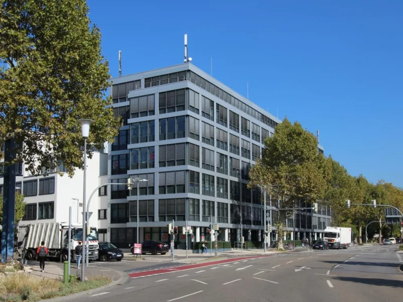 Außenansicht - Büro/Praxis mieten in Heidelberg - RICH - Hochwertig ausgestattete Büroflächen im repräsentativen Bürohaus am Park - provisionsfrei