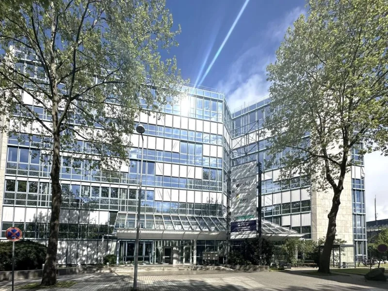 Außenbild - Büro/Praxis mieten in Mannheim - RICH - Attraktive Büroflächen im "YPSILON OFFICE" in verkehrsgünstiger Lage - provisionsfrei