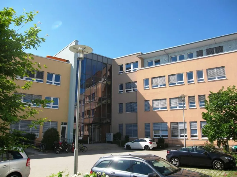 Außenansicht Innenhof - Büro/Praxis mieten in Mannheim - RICH - Büroflächen mit hochwertiger Ausstattung und sehr guter Verkehrsanbindung - provisionsfrei