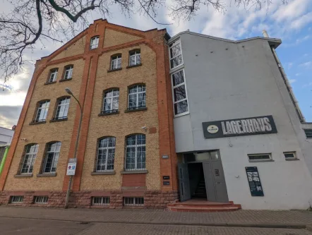 RICH Außenansicht - Büro/Praxis mieten in Mannheim - RICH - Flexibel nutzbare Gewerbeflächen hinter historischer Fassade - provisionsfrei