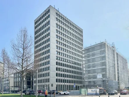 Außenbild März 2024 - Büro/Praxis mieten in Mannheim - RICH - CARL RISE: Büroflächen in Neubauqualität mit Weitblick - provisionsfrei