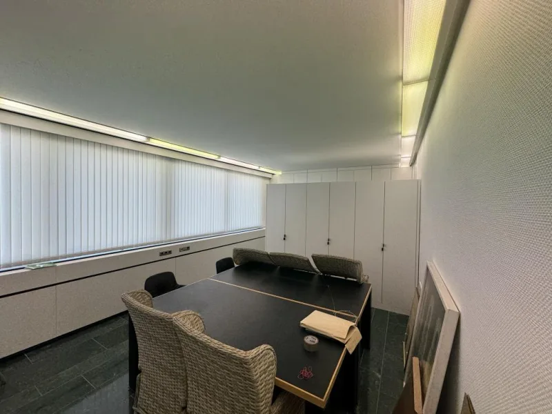 Büro 4