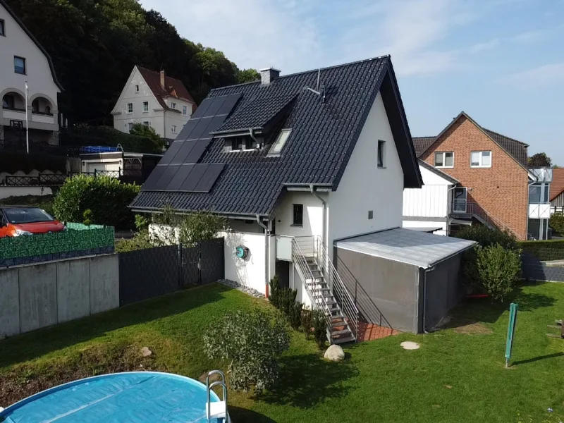 Außenansicht - Haus kaufen in Porta Westfalica - Energetische Sorgenfreiheit in Porta Westfalica-Barkhausen!