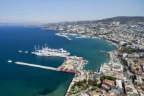 Blick auf die Strandpromenade -Kusadasi