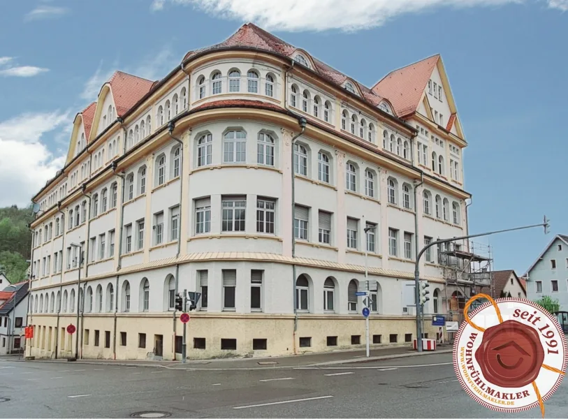 Gebäudeansicht - Wohnung kaufen in Albstadt - Kaufpreisreduzierung!! - Helle 3-Zimmer-Eigentumswohnung in Tailfingen!