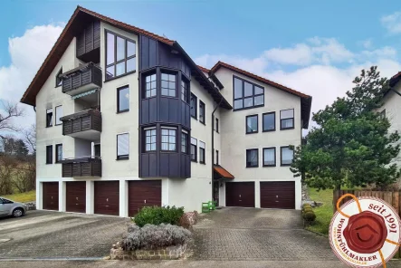 Gebäudeansicht - Wohnung kaufen in Balingen - Vermietete und ruhig gelegene 3,5-Zimmer-Eigentumswohnung in Frommern!