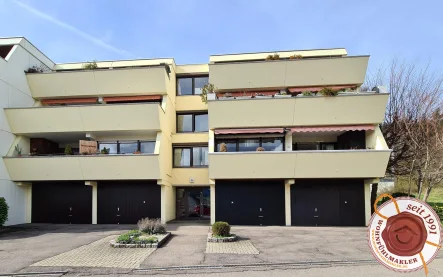 Gebäudeansicht - Wohnung kaufen in Balingen - Großzügige 3,5-Zimmer-Eigentumswohnung in ruhiger Lage von Endingen!