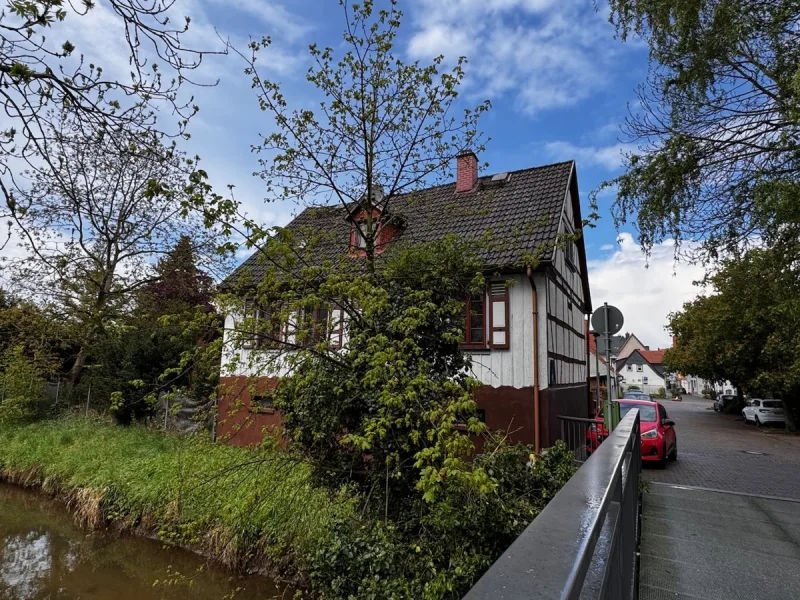 Objektansicht | Brücke - Haus kaufen in Dieburg - Familienglück im Eigenheim! Großer Garten für Sie und Ihre Kinder... direkt an der Dieburger Innenstadt...