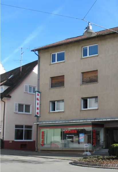 Vorderansicht - Haus kaufen in Donaueschingen - Wohnhaus mit Ladengeschäft in zentraler Lage von Donaueschingen