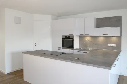 Küche 1(spiegelverkehrt - Wohnung mieten in Hockenheim - Neubau-Erstbezug im KFW 55 Haus. Schicke 3-Zimmer-Wohnung mit toller Nolte-EBK & Terrasse!