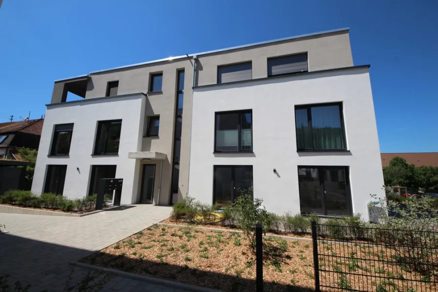 Ansicht Haus 1 - Wohnung mieten in Mosbach - Wunderschöne, moderne Neubauwohnung mit sehr großzügigen Balkon- und Terrassenflächen