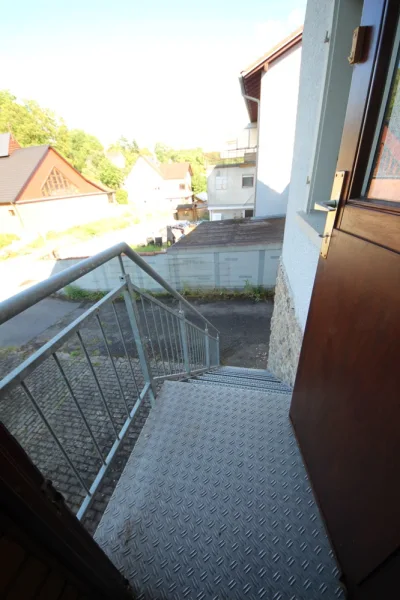 Treppe vom EG zum Grundstück