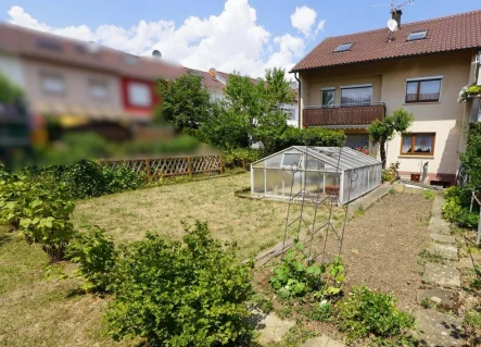 24021-RL-01 - Haus kaufen in Reutlingen - Reihenendhaus mit viel Platz für Ihre Familie oder als 2-FH oder als Mehrgenerationenhaus