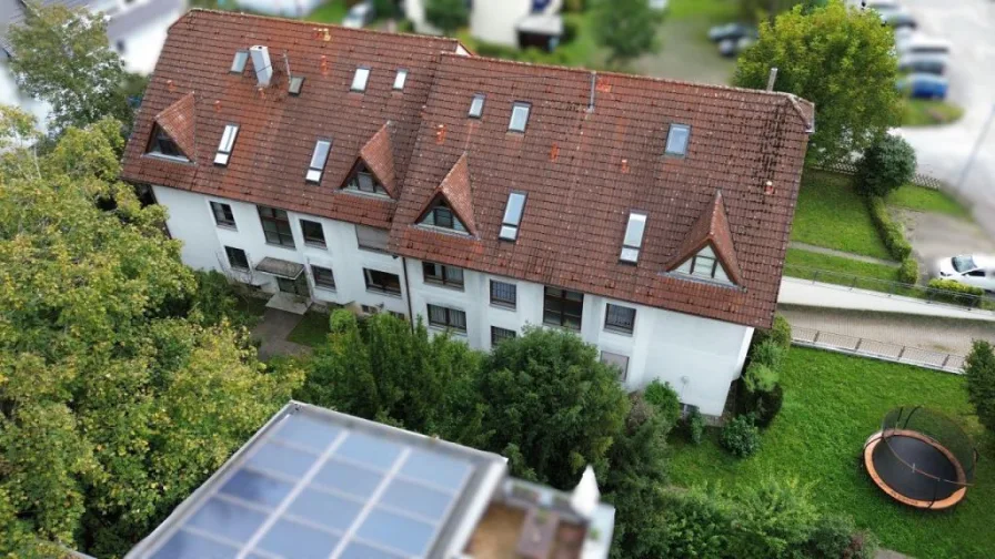 24034-JI-1 - Wohnung kaufen in Kirchentellinsfurt - 4-Zi.-EG-Whg. mit Süd-Ost-Terrasse, Garten, 1 TG-St.Pl. u. 1 AAP direkt vor dem Gebäude 