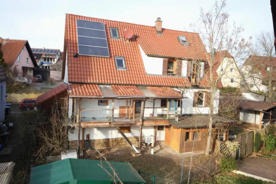 24041-JI-1 - Haus kaufen in Tübingen - ...das Wohnhaus mit ausgebauter Scheune und Carport für Holzliebhaber und Selbermacher!