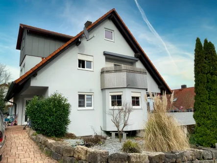 Außen - Haus kaufen in Ilshofen - Gepflegtes, großzügiges 2 Familienhaus mit Doppelgarage u. weiteren Stellplätzen