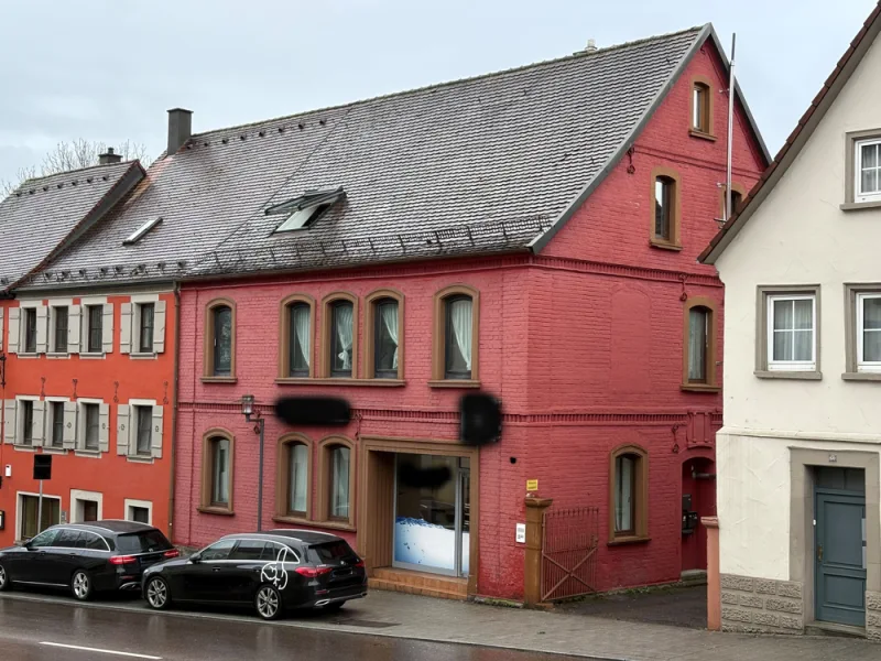 Außen - Haus kaufen in Crailsheim - Komplett vermietetes Wohn- und Geschäftshaus in Crailsheim