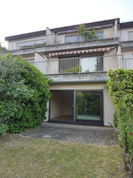 Außenansicht Terrasse - Haus kaufen in Stuttgart - RMH in Stuttgart-Vaihingen