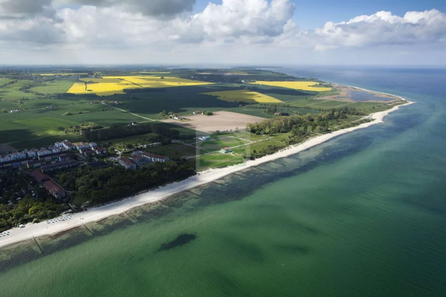 Baugrundstück mit Umgebung