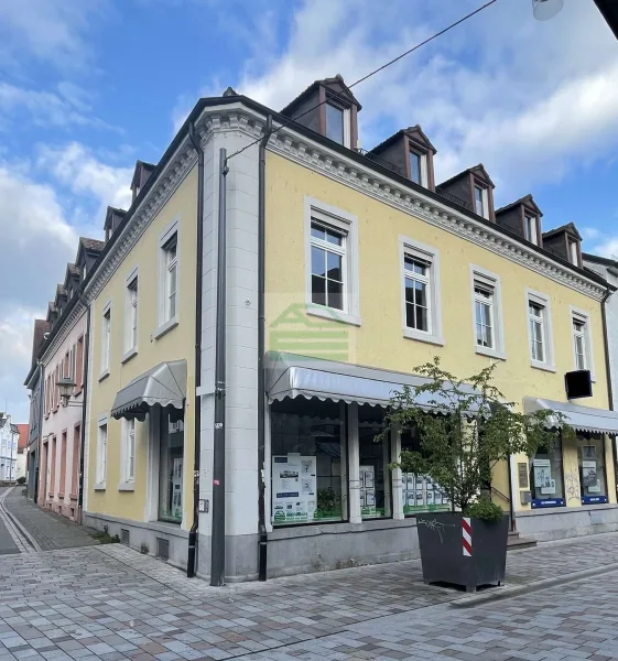 Hausansicht - Büro/Praxis mieten in Offenburg - Büroräume in der Offenburger Innenstadt