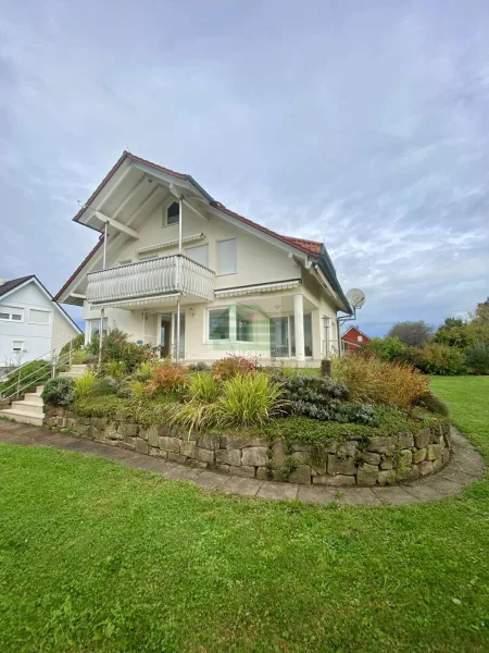 Ansicht Haus  - Haus mieten in Neuried - Gehobenes Einfamilienhaus mit Garten