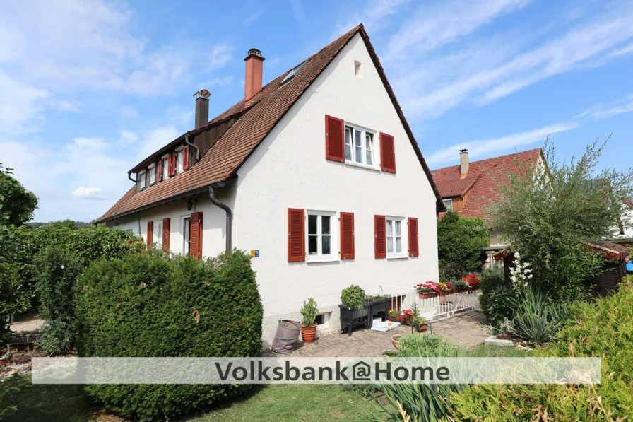 Ansicht - Haus kaufen in Hechingen - Gemütliche Doppelhaushälfte mit Charme -vermietet-