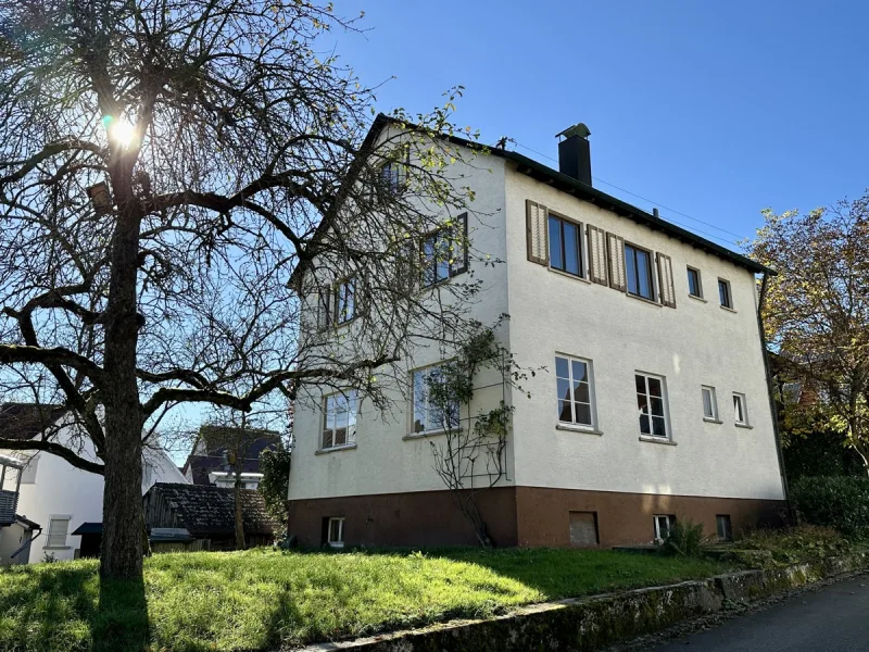 Ansicht - Haus kaufen in Kusterdingen - Spannendes Wohnhaus mit viel Potential und Baureserve - modernisierungsbedürftig