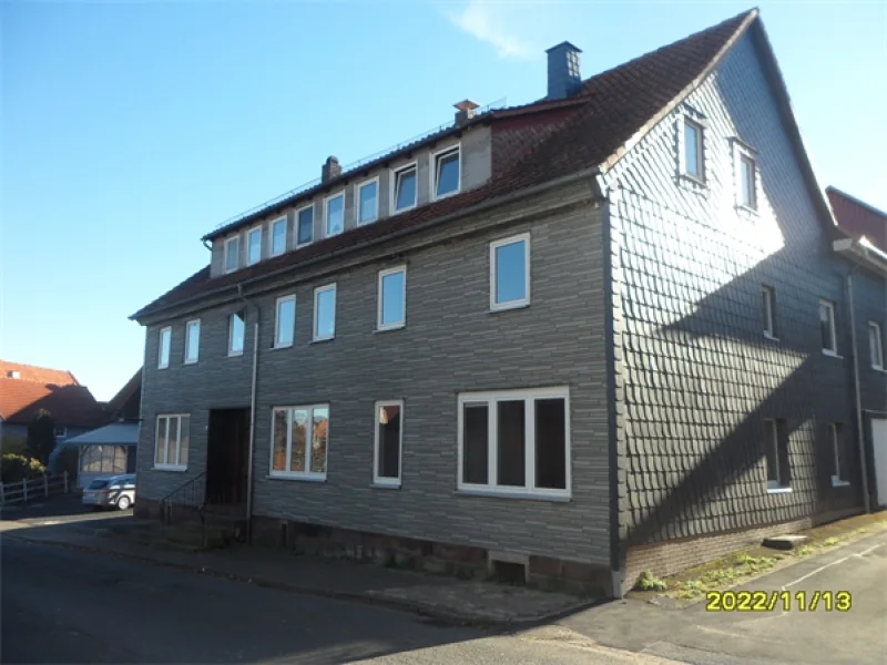 Außenansicht - Haus kaufen in Dassel - 6-Familienhaus in Sievershausen