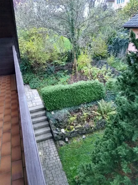 Balkon und Gartenanteil