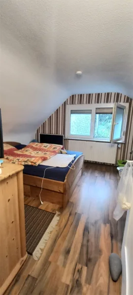 Schlafzimmer oben (2)