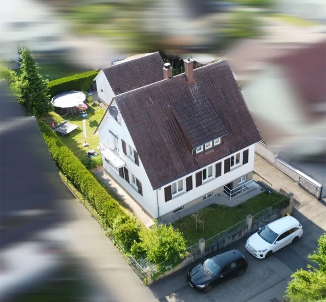 Aussenansicht - Haus kaufen in Mühlacker - Aus EIN-Familienhaus wird MEIN-Familienhaus