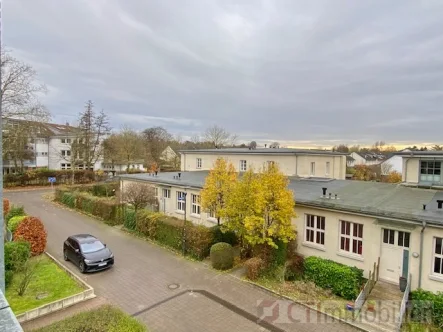 Ausblick Ansicht 1 - Wohnung mieten in Mülheim an der Ruhr - ***ZUM VERLIEBEN SCHÖN***Gemütliches Appartement mit Einbauküche und Sonnenbalkon***